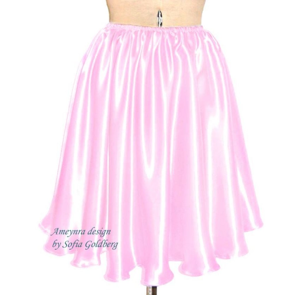 Light-pink Satin Mini Skirt, Size S. New. Elastic waist